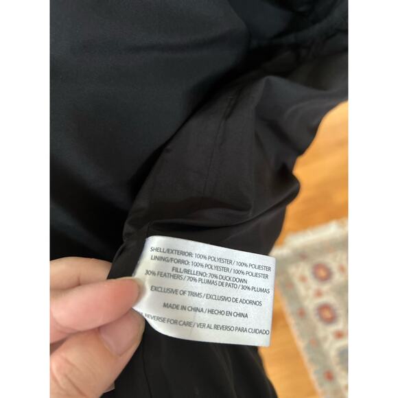 Woolrich Black Quilted Duck Down Fill Zip Up Vest - Picture 6 of 7